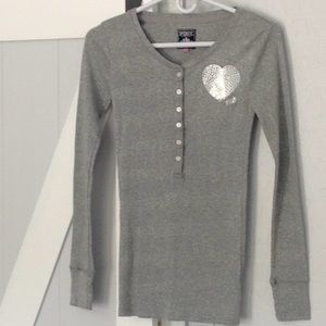 NWOT VS PINK Silver Heart Shirt